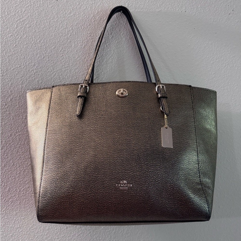 Coach Turnlock Tote Metallic Gold and Black NWOT